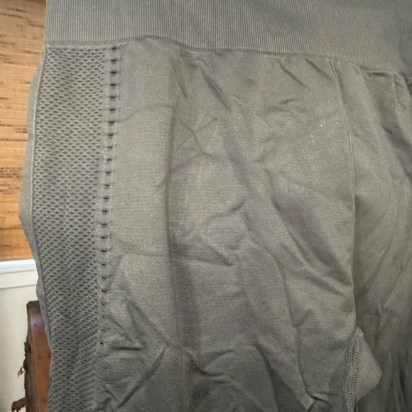 Gray Athletic Leggings - Picture 3 of 6